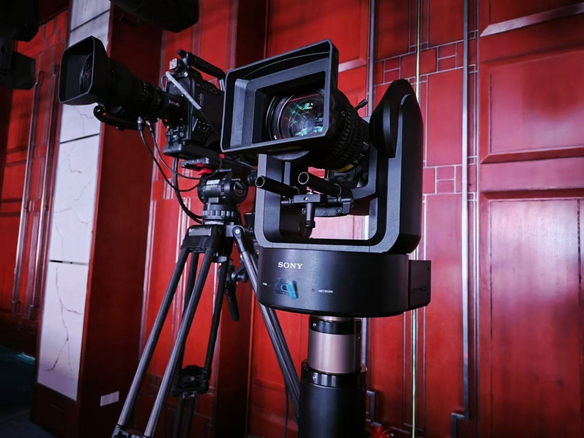 Camera equipment in concert environment